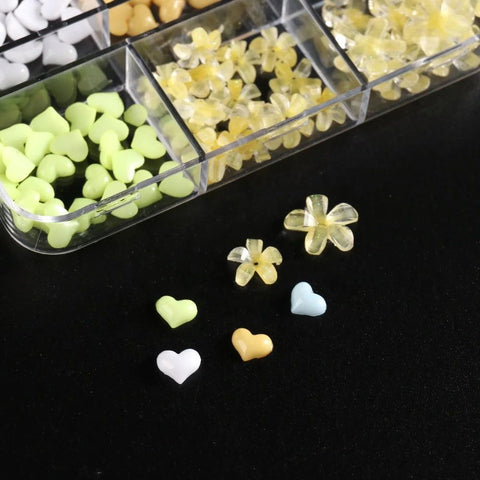 3D RESIN LOVE HEART FLOWERS NAILS ART/S04