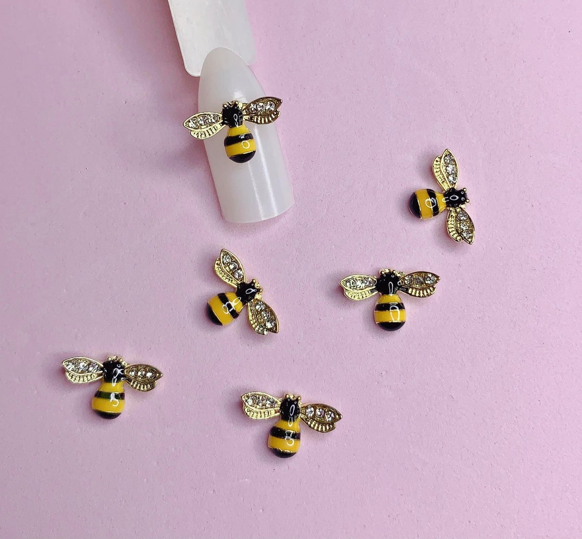 2PCS NAIL CHARM BEE